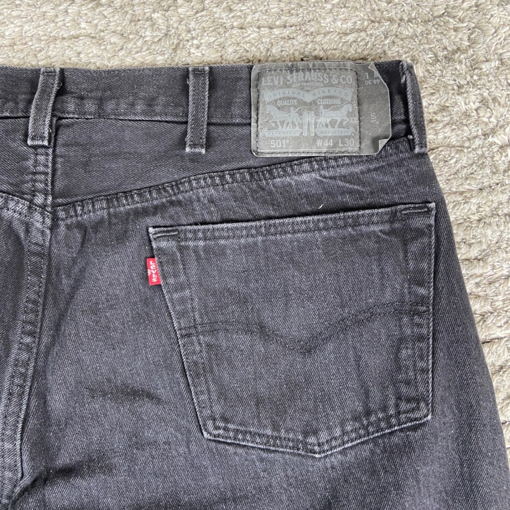 Levi's 501 Jeans Mens 44x30 Black Denim Straight Leg Button Fly‎ Cotton Classic